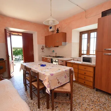 Casa Pera